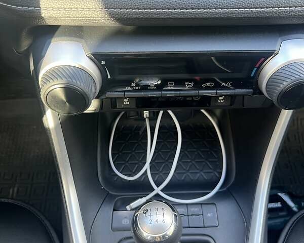 Белый Тойота РАВ 4, объемом двигателя 1.99 л и пробегом 70 тыс. км за 24000 $, фото 6 на Automoto.ua