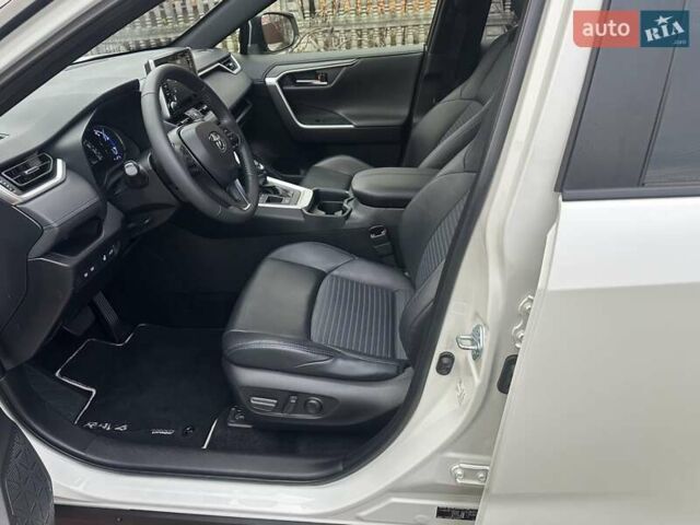 Белый Тойота РАВ 4, объемом двигателя 2.5 л и пробегом 88 тыс. км за 34999 $, фото 25 на Automoto.ua