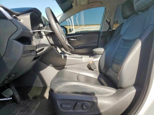 Белый Тойота РАВ 4, объемом двигателя 2.5 л и пробегом 69 тыс. км за 10000 $, фото 6 на Automoto.ua