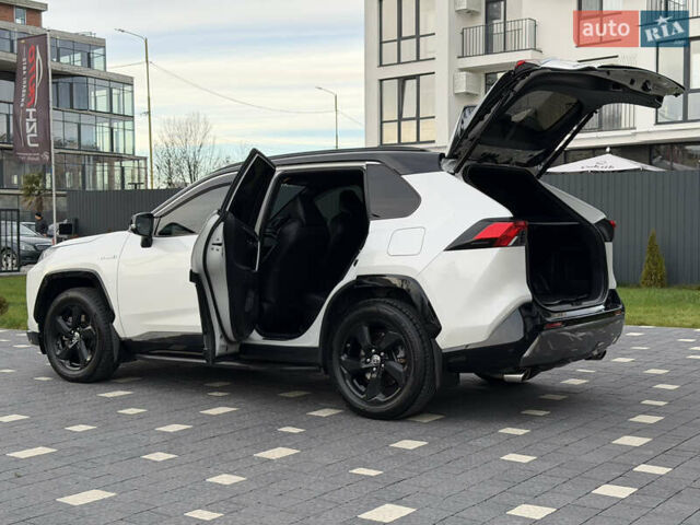 Белый Тойота РАВ 4, объемом двигателя 2.5 л и пробегом 118 тыс. км за 34000 $, фото 57 на Automoto.ua