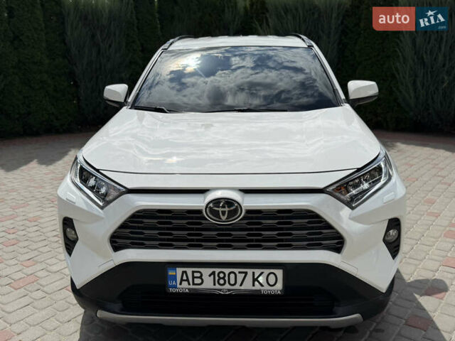 Белый Тойота РАВ 4, объемом двигателя 1.99 л и пробегом 159 тыс. км за 25999 $, фото 4 на Automoto.ua