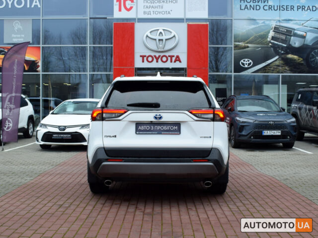 Белый Тойота РАВ 4, объемом двигателя 2.5 л и пробегом 167 тыс. км за 26900 $, фото 3 на Automoto.ua