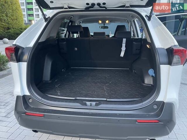 Белый Тойота РАВ 4, объемом двигателя 1.99 л и пробегом 52 тыс. км за 28500 $, фото 17 на Automoto.ua