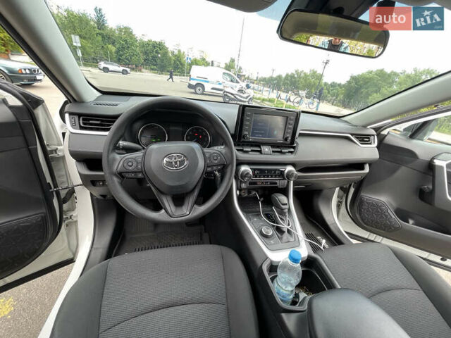 Білий Тойота РАВ 4, об'ємом двигуна 2.5 л та пробігом 70 тис. км за 32900 $, фото 9 на Automoto.ua