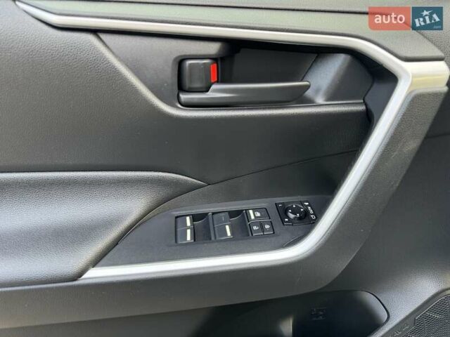 Білий Тойота РАВ 4, об'ємом двигуна 1.99 л та пробігом 76 тис. км за 22500 $, фото 64 на Automoto.ua