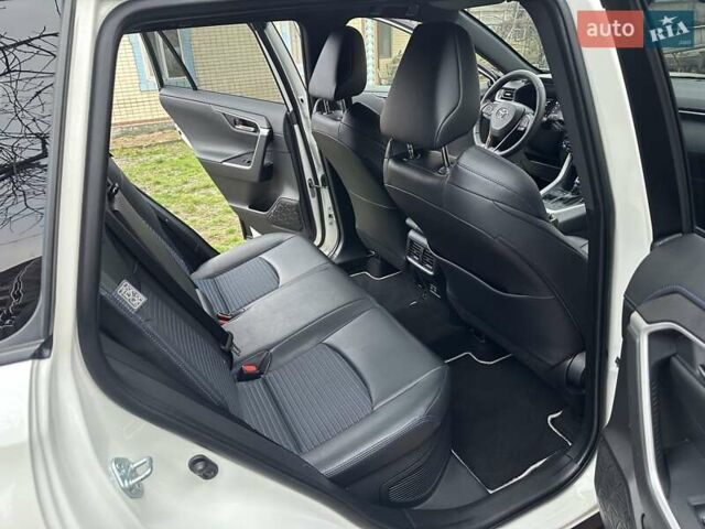 Белый Тойота РАВ 4, объемом двигателя 2.5 л и пробегом 88 тыс. км за 34999 $, фото 40 на Automoto.ua