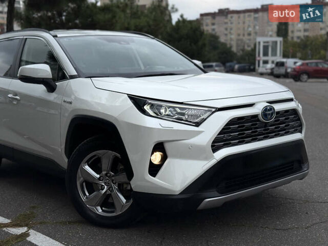 Білий Тойота РАВ 4, об'ємом двигуна 2.49 л та пробігом 55 тис. км за 36500 $, фото 1 на Automoto.ua