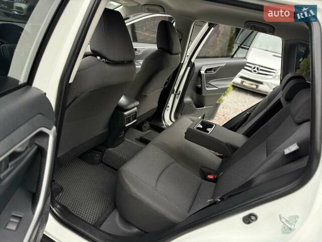 Белый Тойота РАВ 4, объемом двигателя 1.99 л и пробегом 77 тыс. км за 25300 $, фото 37 на Automoto.ua