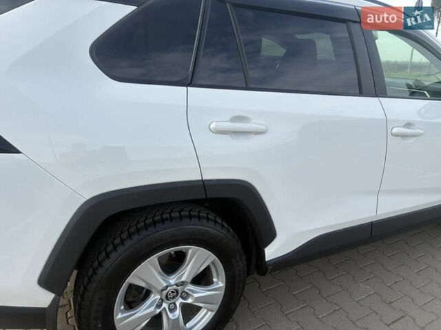 Белый Тойота РАВ 4, объемом двигателя 1.99 л и пробегом 167 тыс. км за 27500 $, фото 10 на Automoto.ua