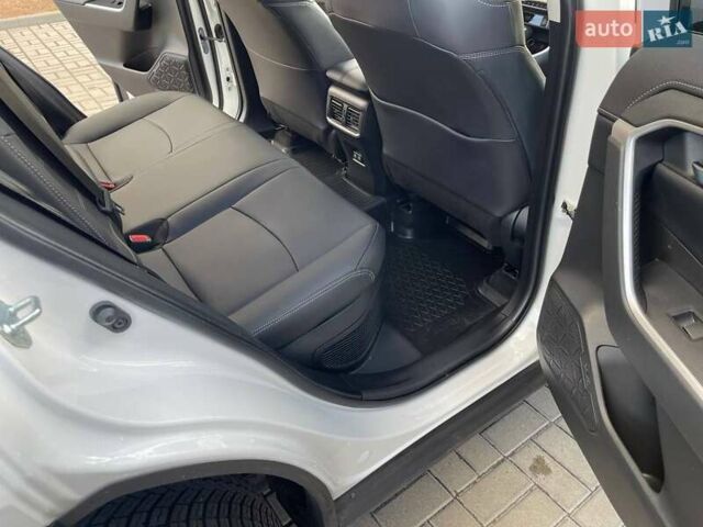 Белый Тойота РАВ 4, объемом двигателя 2.5 л и пробегом 78 тыс. км за 32500 $, фото 25 на Automoto.ua