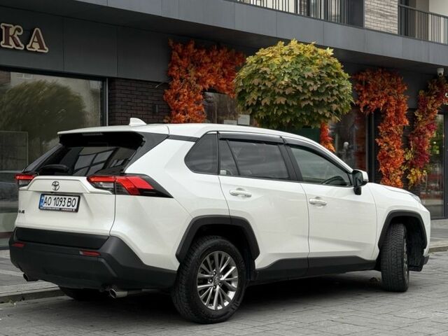 Белый Тойота РАВ 4, объемом двигателя 2 л и пробегом 52 тыс. км за 26900 $, фото 3 на Automoto.ua