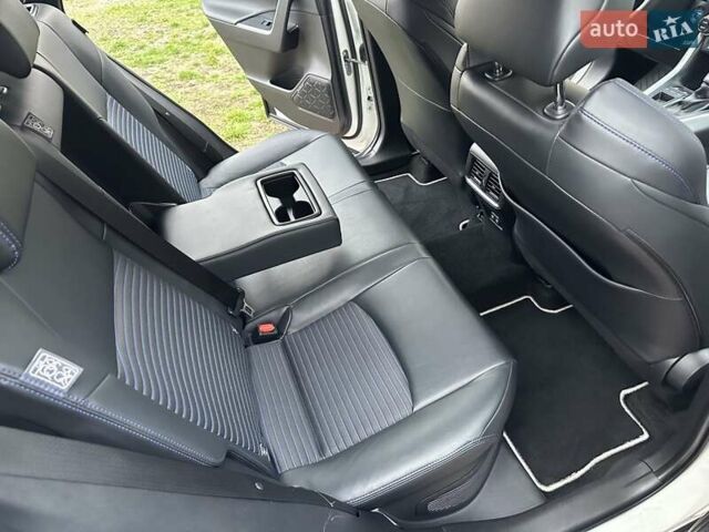 Белый Тойота РАВ 4, объемом двигателя 2.5 л и пробегом 88 тыс. км за 34999 $, фото 42 на Automoto.ua