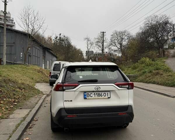 Белый Тойота РАВ 4, объемом двигателя 1.99 л и пробегом 144 тыс. км за 25000 $, фото 8 на Automoto.ua