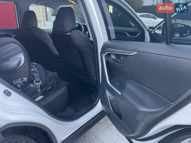 Белый Тойота РАВ 4, объемом двигателя 1.99 л и пробегом 52 тыс. км за 28500 $, фото 15 на Automoto.ua