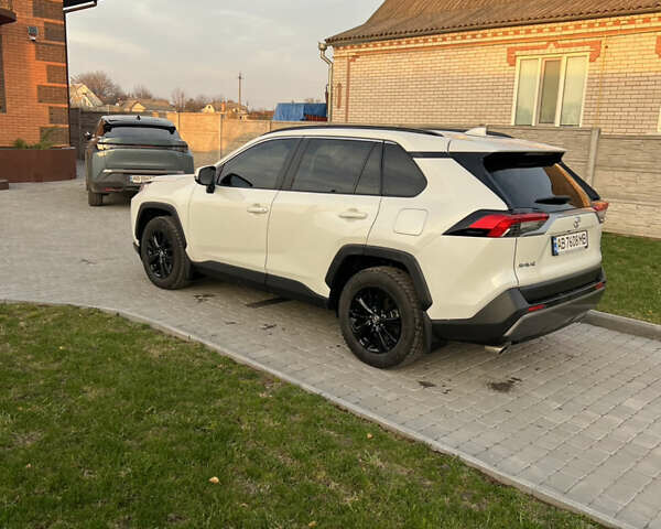 Белый Тойота РАВ 4, объемом двигателя 1.99 л и пробегом 78 тыс. км за 24500 $, фото 3 на Automoto.ua