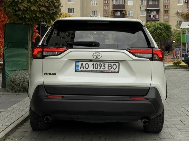 Белый Тойота РАВ 4, объемом двигателя 2 л и пробегом 52 тыс. км за 26900 $, фото 4 на Automoto.ua