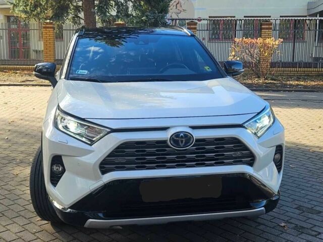 Белый Тойота РАВ 4, объемом двигателя 2.5 л и пробегом 123 тыс. км за 18000 $, фото 4 на Automoto.ua