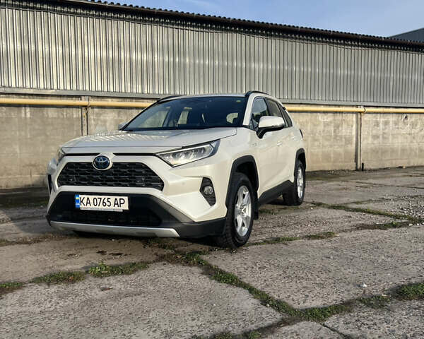 Белый Тойота РАВ 4, объемом двигателя 2.49 л и пробегом 105 тыс. км за 33000 $, фото 5 на Automoto.ua