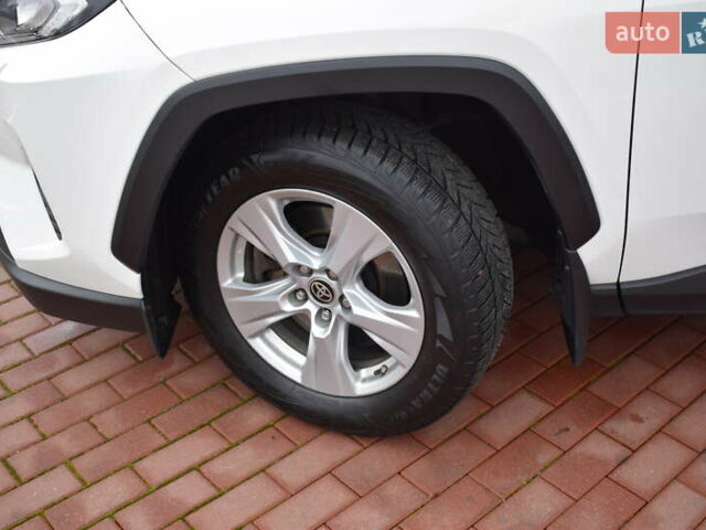 Білий Тойота РАВ 4, об'ємом двигуна 1.99 л та пробігом 112 тис. км за 26800 $, фото 16 на Automoto.ua