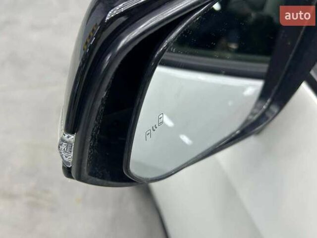 Білий Тойота РАВ 4, об'ємом двигуна 2.49 л та пробігом 78 тис. км за 31500 $, фото 6 на Automoto.ua