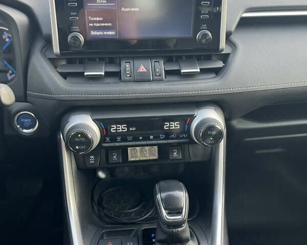 Белый Тойота РАВ 4, объемом двигателя 2.49 л и пробегом 105 тыс. км за 33000 $, фото 9 на Automoto.ua