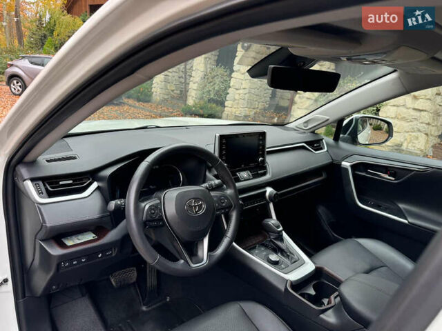 Белый Тойота РАВ 4, объемом двигателя 2.49 л и пробегом 78 тыс. км за 28500 $, фото 32 на Automoto.ua