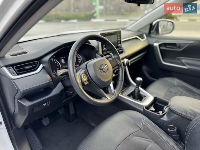 Білий Тойота РАВ 4, об'ємом двигуна 1.99 л та пробігом 76 тис. км за 22500 $, фото 48 на Automoto.ua