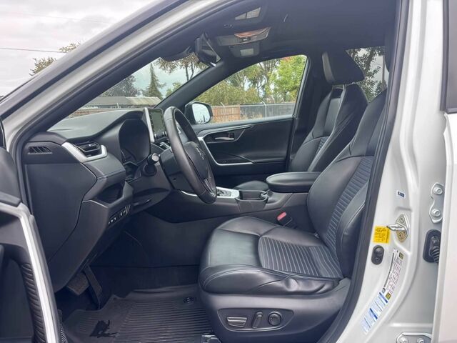 Білий Тойота РАВ 4, об'ємом двигуна 0 л та пробігом 47 тис. км за 9900 $, фото 6 на Automoto.ua