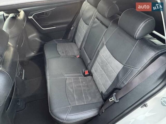 Білий Тойота РАВ 4, об'ємом двигуна 1.99 л та пробігом 76 тис. км за 22500 $, фото 66 на Automoto.ua