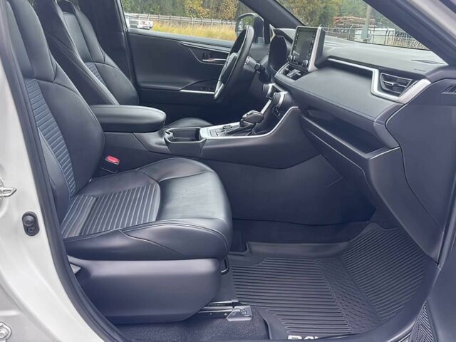 Белый Тойота РАВ 4, объемом двигателя 0 л и пробегом 44 тыс. км за 17400 $, фото 9 на Automoto.ua