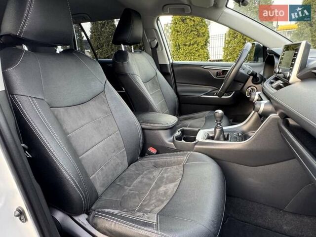 Білий Тойота РАВ 4, об'ємом двигуна 1.99 л та пробігом 76 тис. км за 22500 $, фото 83 на Automoto.ua