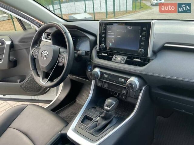 Белый Тойота РАВ 4, объемом двигателя 2.5 л и пробегом 78 тыс. км за 32500 $, фото 28 на Automoto.ua