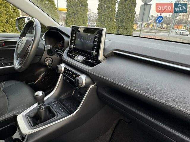 Білий Тойота РАВ 4, об'ємом двигуна 1.99 л та пробігом 76 тис. км за 22500 $, фото 85 на Automoto.ua