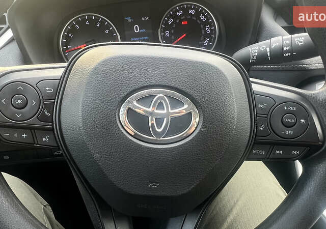 Білий Тойота РАВ 4, об'ємом двигуна 2.49 л та пробігом 75 тис. км за 28000 $, фото 16 на Automoto.ua