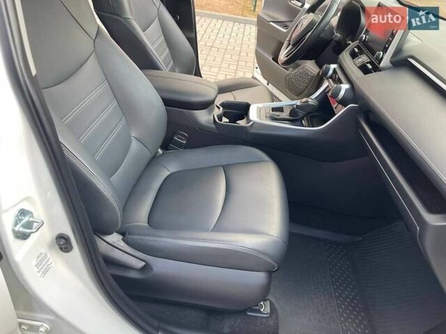 Белый Тойота РАВ 4, объемом двигателя 2.5 л и пробегом 78 тыс. км за 32500 $, фото 30 на Automoto.ua