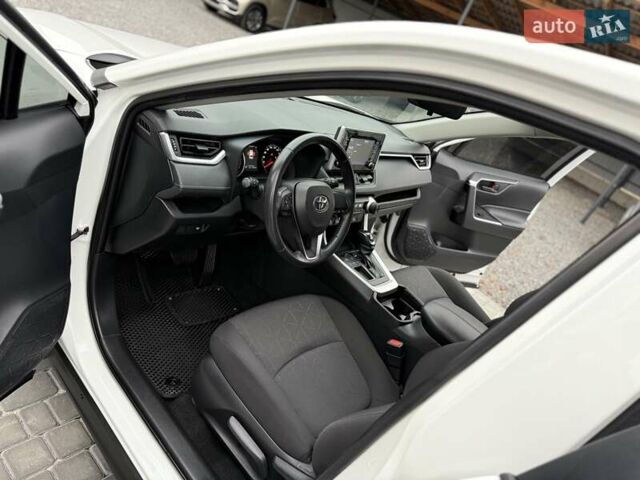 Белый Тойота РАВ 4, объемом двигателя 1.99 л и пробегом 77 тыс. км за 25300 $, фото 29 на Automoto.ua