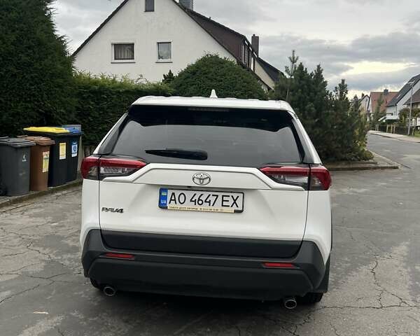 Белый Тойота РАВ 4, объемом двигателя 1.99 л и пробегом 70 тыс. км за 24000 $, фото 3 на Automoto.ua