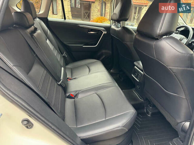 Белый Тойота РАВ 4, объемом двигателя 2.49 л и пробегом 78 тыс. км за 28500 $, фото 39 на Automoto.ua