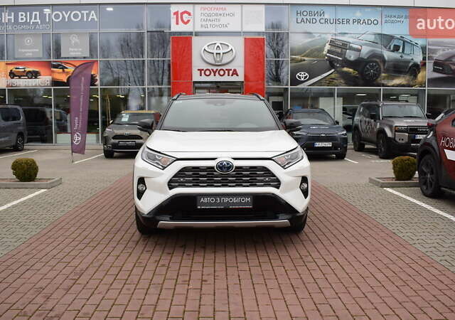 Білий Тойота РАВ 4, об'ємом двигуна 2.49 л та пробігом 132 тис. км за 31200 $, фото 4 на Automoto.ua
