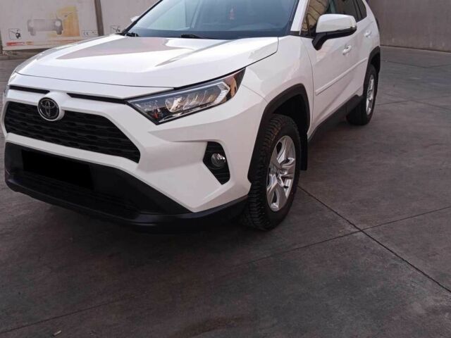 Белый Тойота РАВ 4, объемом двигателя 0 л и пробегом 112 тыс. км за 16000 $, фото 8 на Automoto.ua