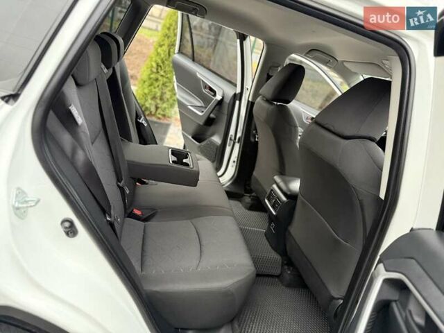 Белый Тойота РАВ 4, объемом двигателя 1.99 л и пробегом 77 тыс. км за 25300 $, фото 35 на Automoto.ua