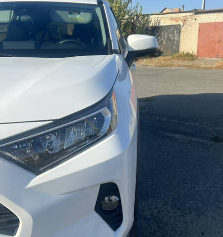 Білий Тойота РАВ 4, об'ємом двигуна 2.49 л та пробігом 75 тис. км за 28000 $, фото 12 на Automoto.ua