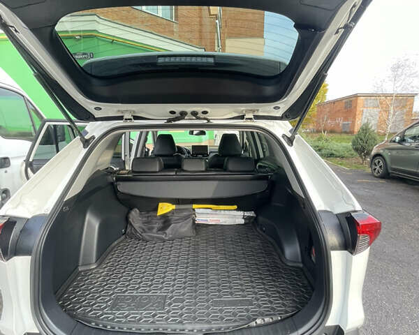 Білий Тойота РАВ 4, об'ємом двигуна 2 л та пробігом 89 тис. км за 29200 $, фото 18 на Automoto.ua