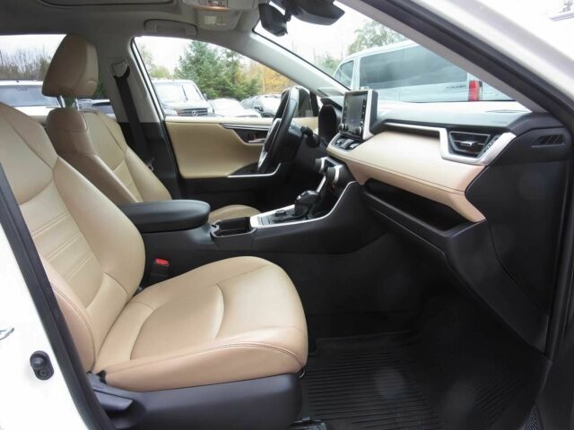 Белый Тойота РАВ 4, объемом двигателя 2.5 л и пробегом 42 тыс. км за 7800 $, фото 7 на Automoto.ua