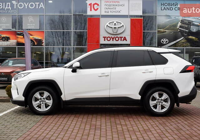 Білий Тойота РАВ 4, об'ємом двигуна 1.99 л та пробігом 112 тис. км за 26800 $, фото 2 на Automoto.ua