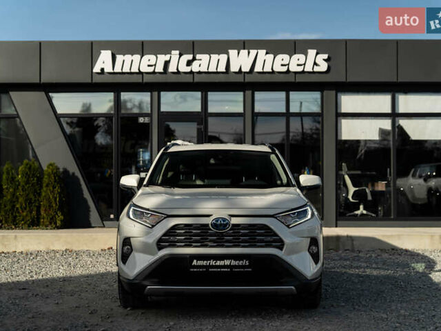 Белый Тойота РАВ 4, объемом двигателя 2.49 л и пробегом 119 тыс. км за 33900 $, фото 1 на Automoto.ua