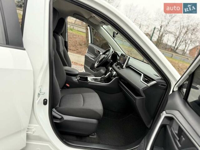 Белый Тойота РАВ 4, объемом двигателя 1.99 л и пробегом 77 тыс. км за 25300 $, фото 32 на Automoto.ua