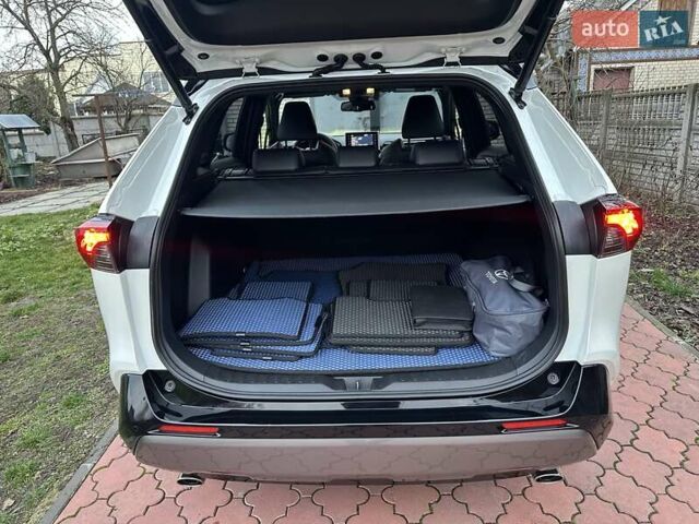 Белый Тойота РАВ 4, объемом двигателя 2.5 л и пробегом 88 тыс. км за 34999 $, фото 62 на Automoto.ua