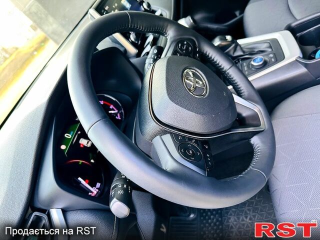 Белый Тойота РАВ 4, объемом двигателя 2 л и пробегом 155 тыс. км за 25550 $, фото 9 на Automoto.ua