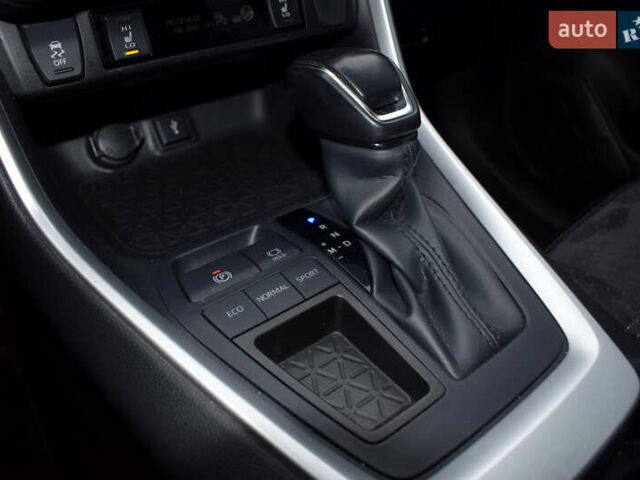 Білий Тойота РАВ 4, об'ємом двигуна 1.99 л та пробігом 112 тис. км за 26800 $, фото 23 на Automoto.ua